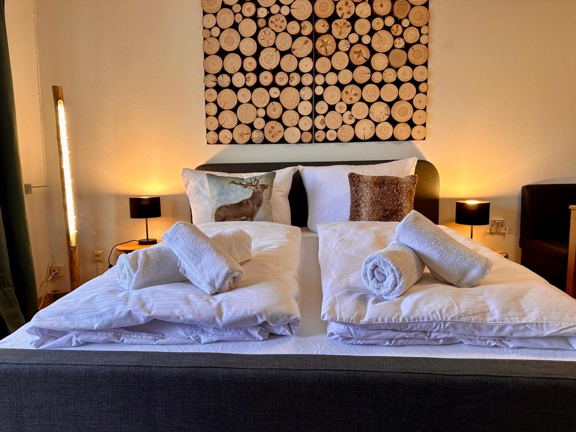 Gemuetliche Ferienwohnung Mit Kostenfreiem Pool Höchenschwand Buitenkant foto